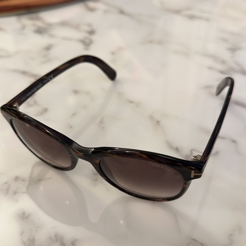 TOM FORD Riley Sunglass Frames - Picture 2 of 4